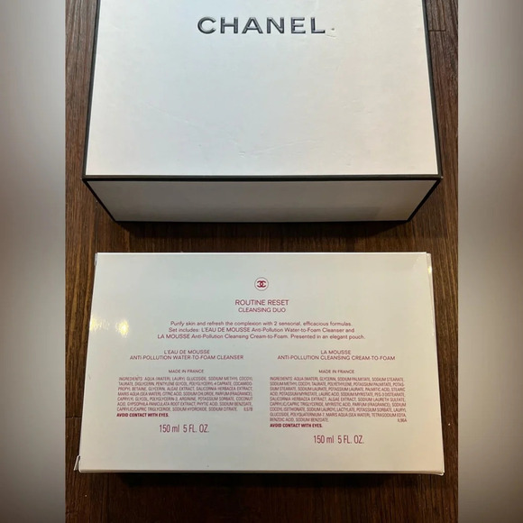 CHANEL 2022 HOLIDAY ROUTINE RESET CLEANSING DUO SET - Picture 12 of 14